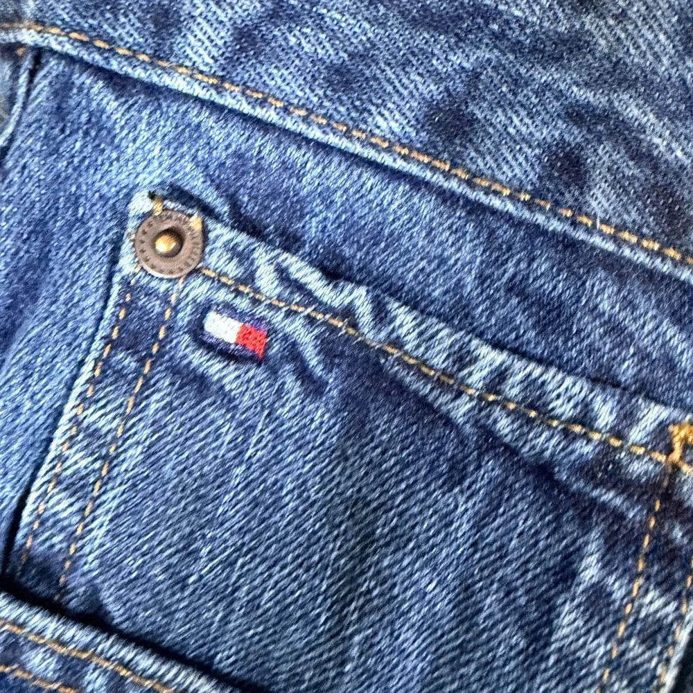 Tommy Hilfiger Jeans Mens 37X31 Blue Denim Classic Straight‎ Leg Mid Rise Cotton